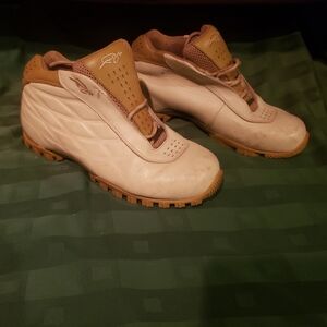 Cream and Maple Boot Shoes 10.5